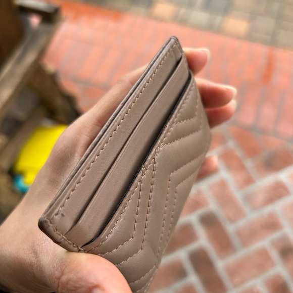 Gucci GG Marmont Taupe Card Holder - Picture 5 of 8